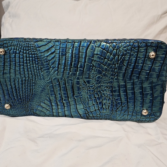 Brahmin Peacock Duxbury, Ady Wallet and non Brahmin bag charm - Picture 4 of 9